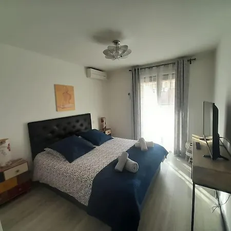 Petit Paradis Hyper Centre 3 Parking Clims Wifi Terrasse Apartment